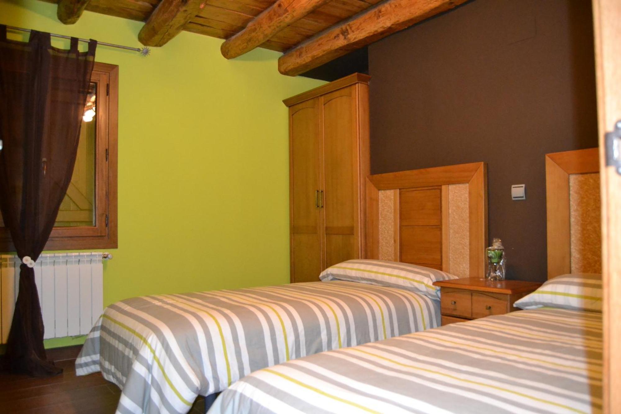 Apartamentos La Era Sorripas Bagian luar foto